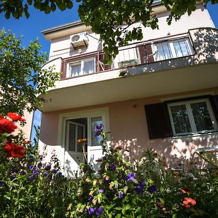Apartmani Vitkovic II Cres Exterior photo
