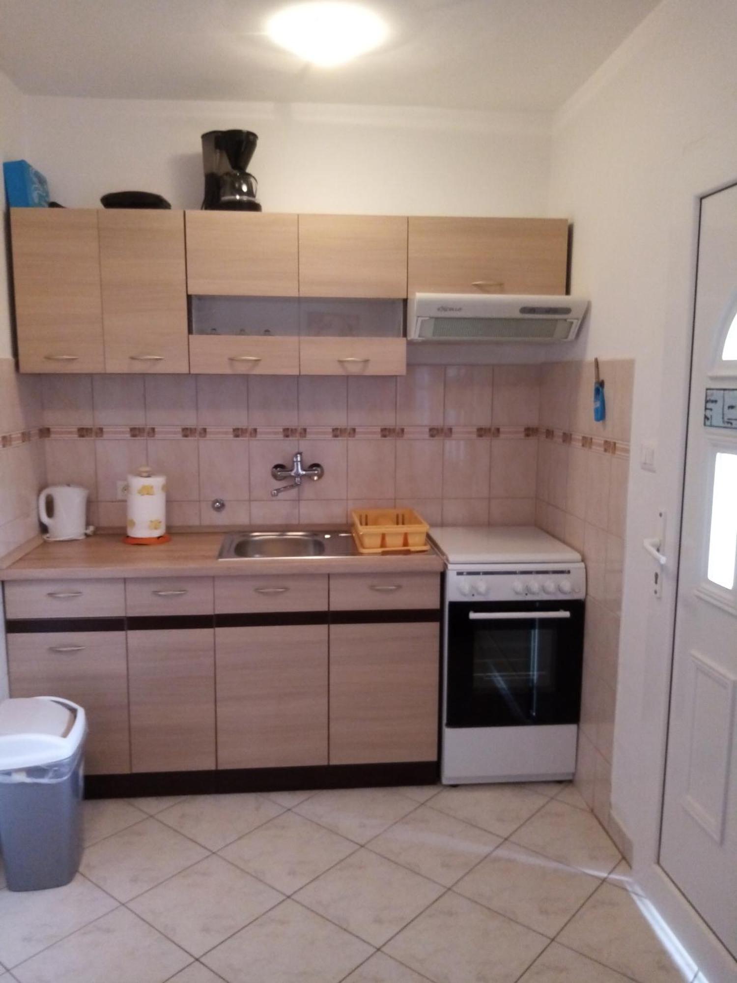 Apartmani Vitkovic II Cres Exterior photo