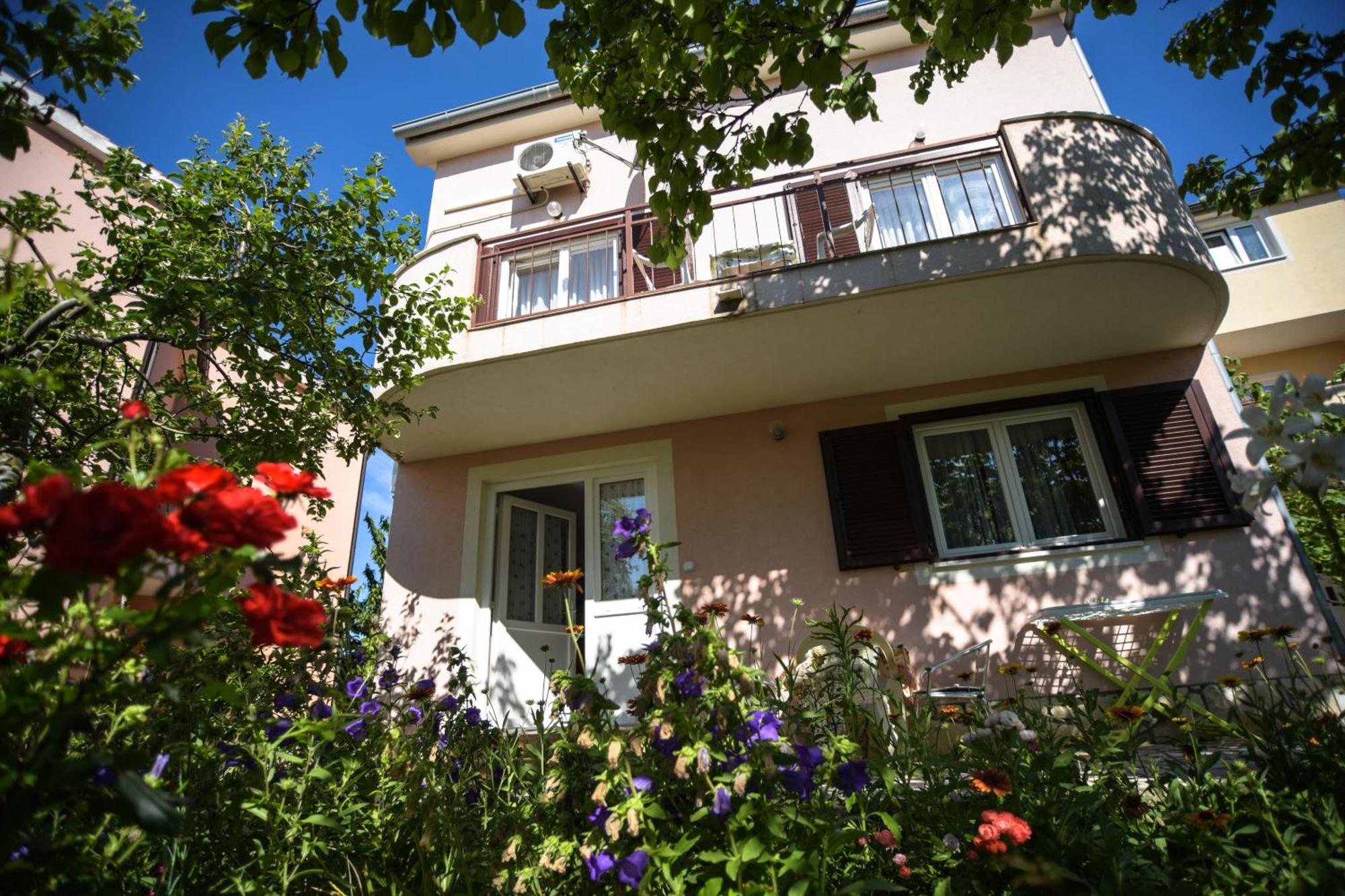 Apartmani Vitkovic II Cres Exterior photo