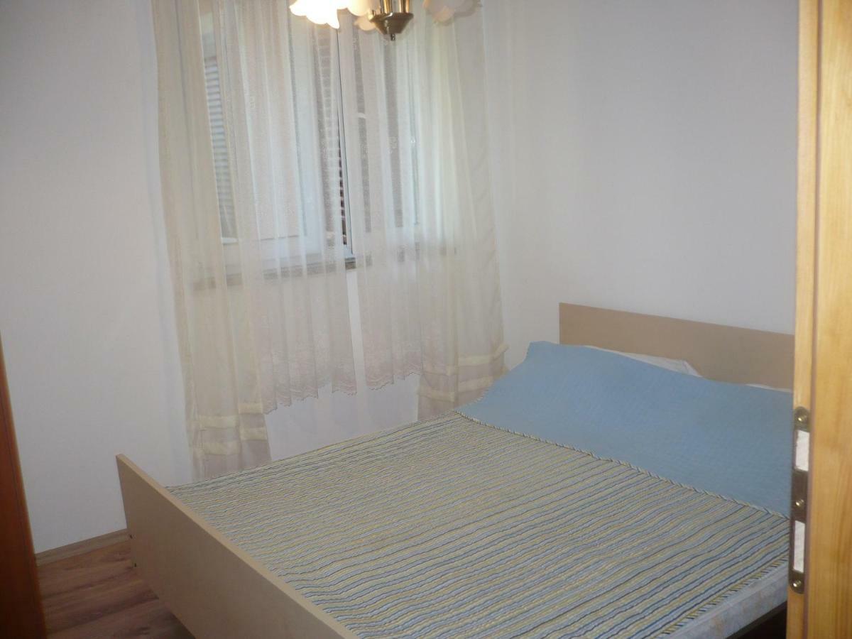 Apartmani Vitkovic II Cres Exterior photo